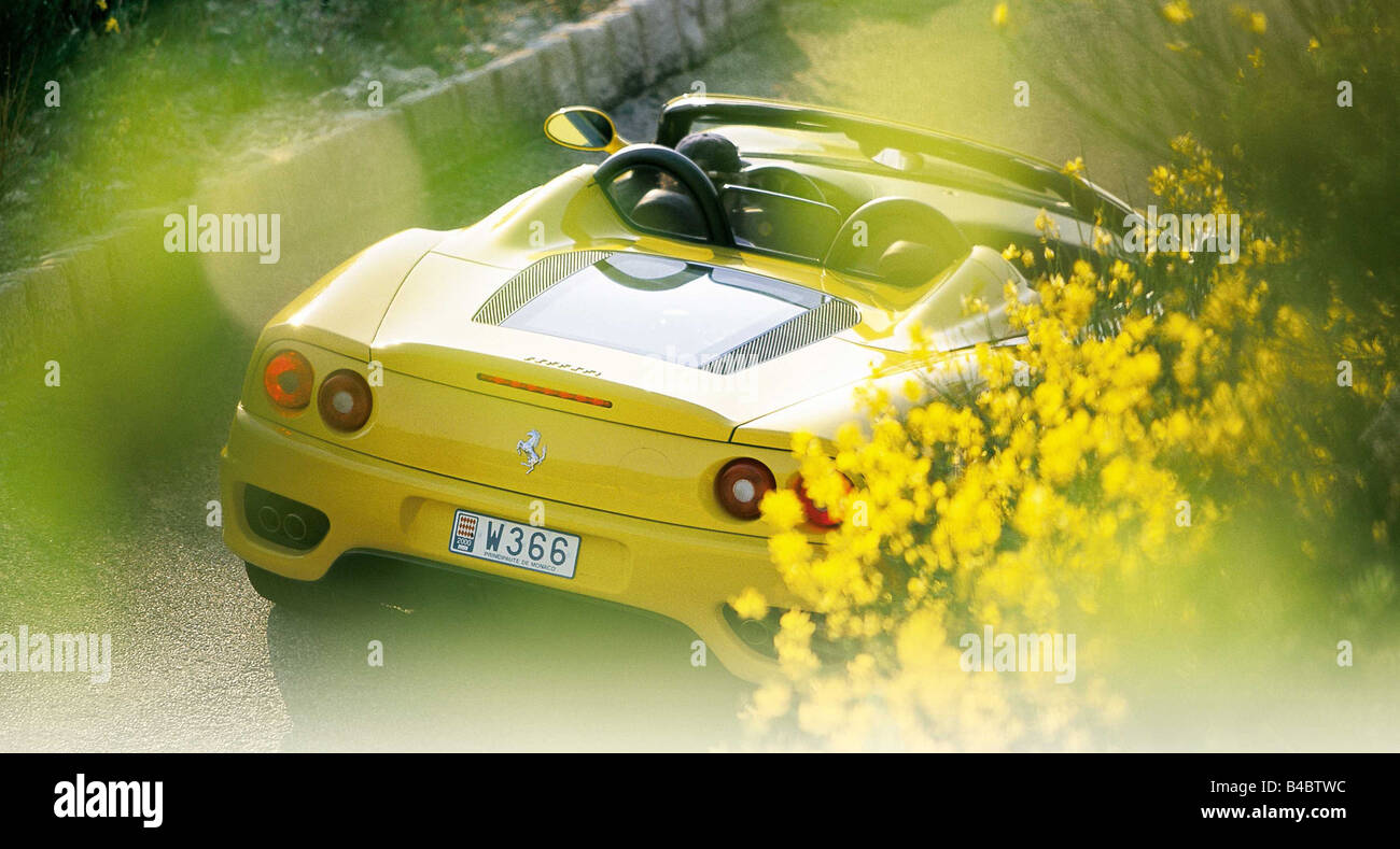 Auto, Ferrari 360 Spider Cabrio, Modell Jahr 2000-, gelb, Diagonal von hinten Ams 15/2000, Seite 076 Stockfoto