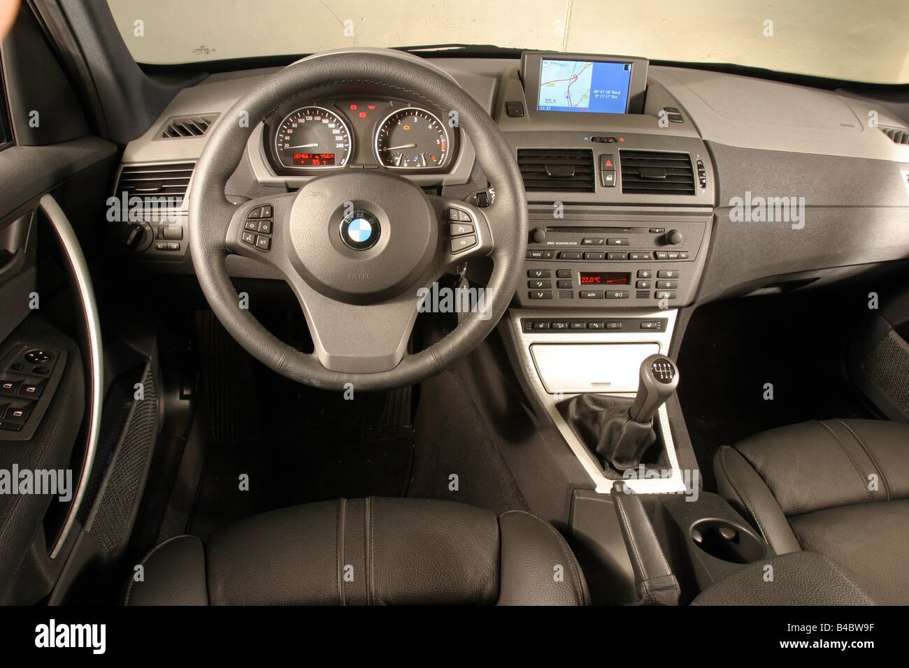 Auto, BMW X3 3,0 d, Langlauf-Fahrzeug, Bj. 2003-blau, innere