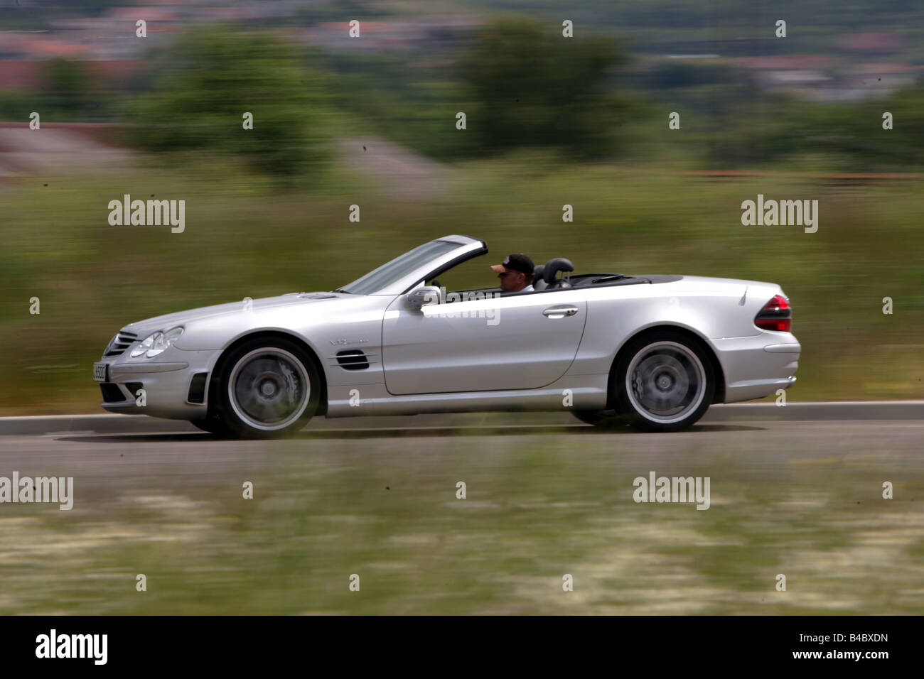Auto Mercedes Sl 65 Amg Cabrio Modell Jahr 2004 Silber Tuning
