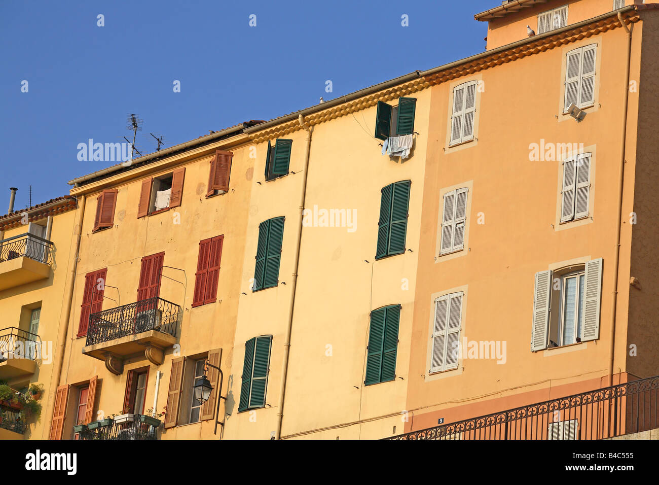 Bunte Häuser in Cannes, Côte d ' Azur, Frankreich Stockfoto