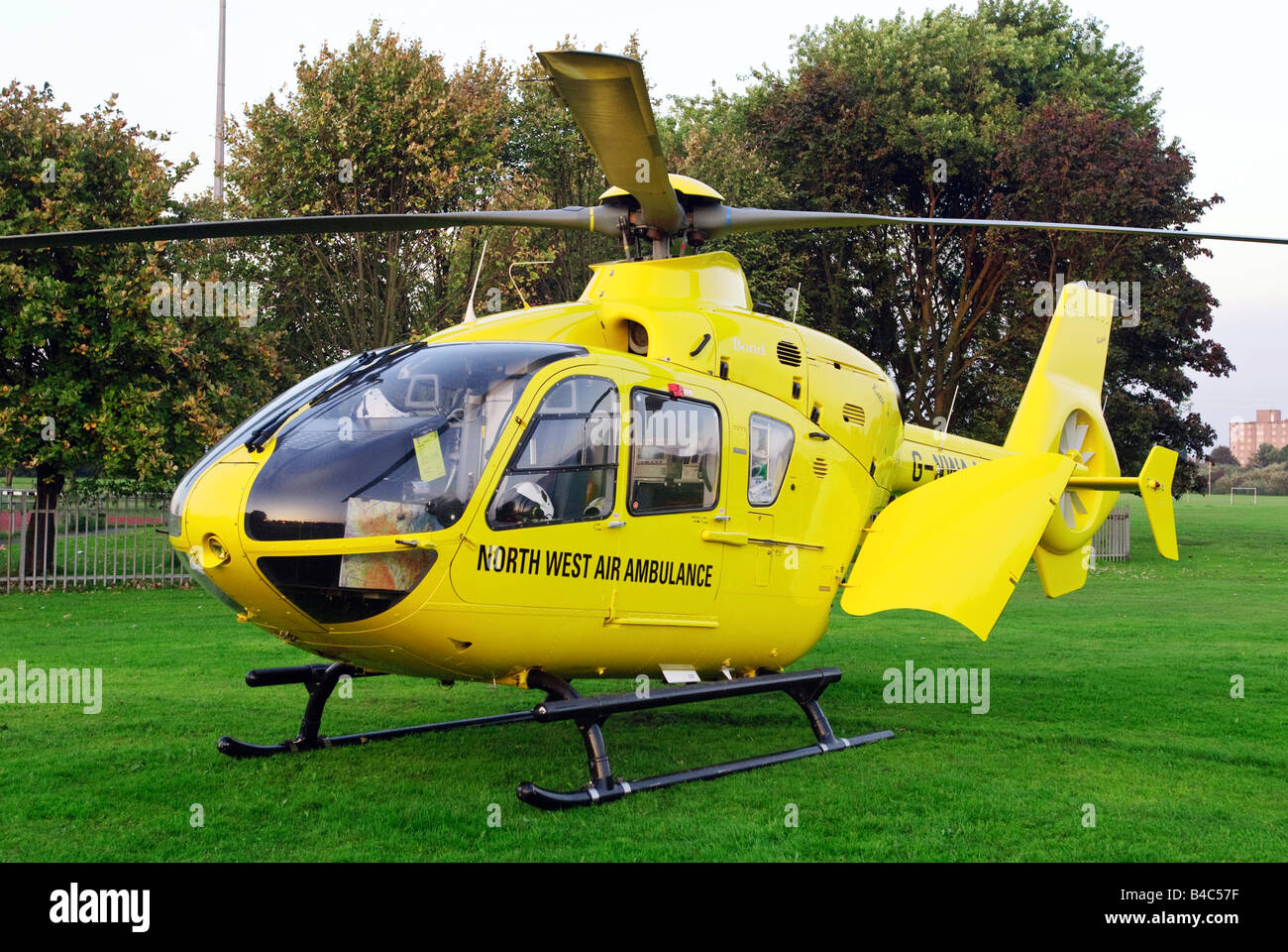 Die Nord-West Luft Rettungshubschrauber mit einem niedrigen Lärm Fenestron Heck-Rotor-System und lagerlosen Hauptrotor Stockfoto