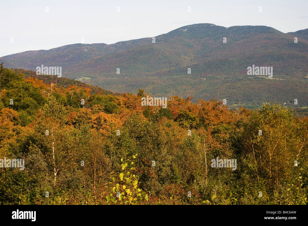 Farben des Herbstes malerischen Blick auf den Green Mountains von Vermont anzeigen Stockfoto