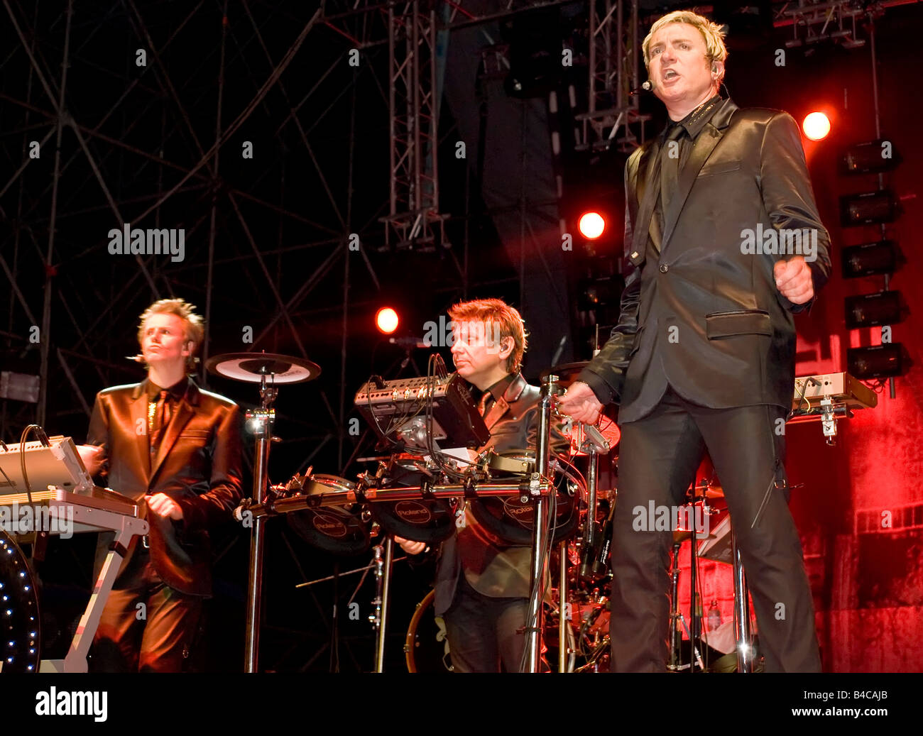 Duran Duran-Frontmann und Sänger Simon Le Bon live auf der Bühne in Malta am 26. Juli 2008 während Red Carpet Massacre Tour Stockfoto