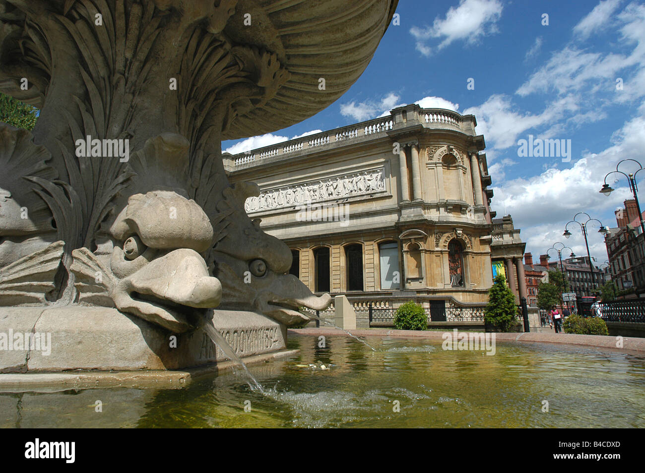 Stadt von Wolverhampton Art Gallery und Brunnen, West Midlands, UK Stockfoto