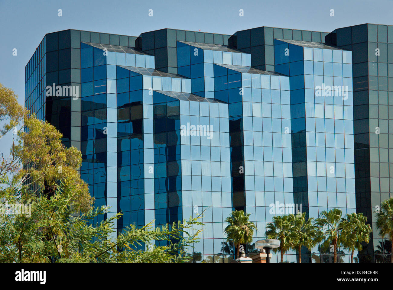 Irvine Büro Main Street architektonisches Glas außen nach oben bauen Irvine, Orange County, CA, Vereinigte Staaten Stockfoto