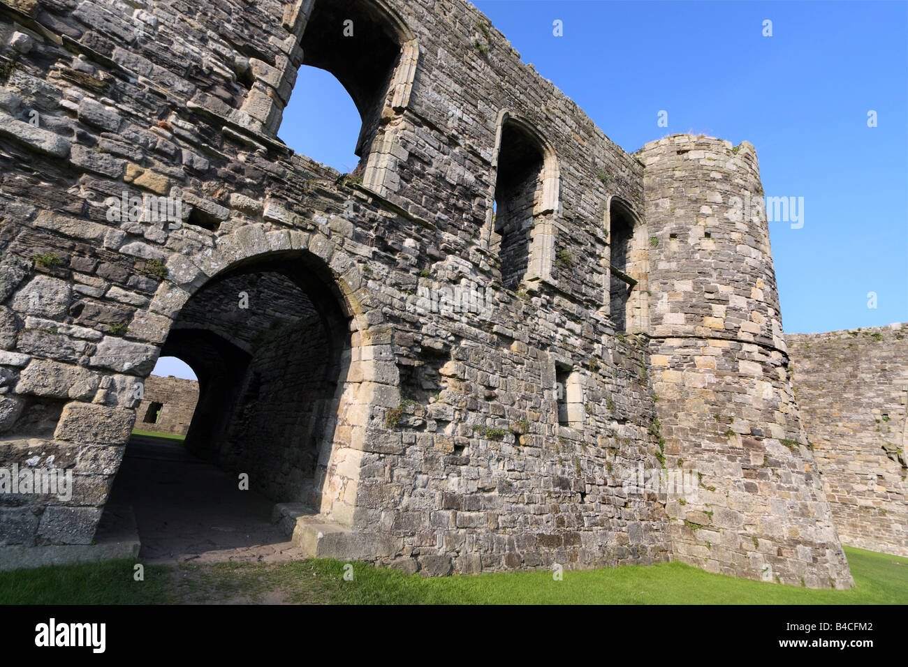 Beaumaris Castle, Anglesey, Wales, Vereinigtes Königreich (Burghof) Stockfoto