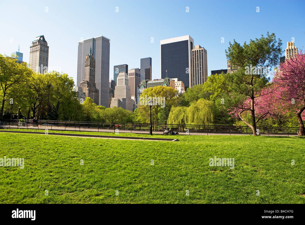 Central Park, New York City, New York, Manhattan, Park, grün, Bäume, Natur, Blätter, im Freien, Entspannung, Ruhe, urban, See, übertreffen Stockfoto