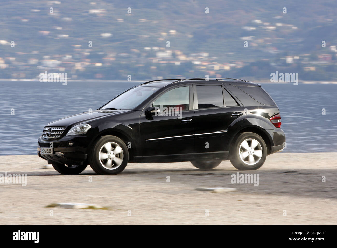 Mercedes ml 320 cdi -Fotos und -Bildmaterial in hoher Auflösung – Alamy