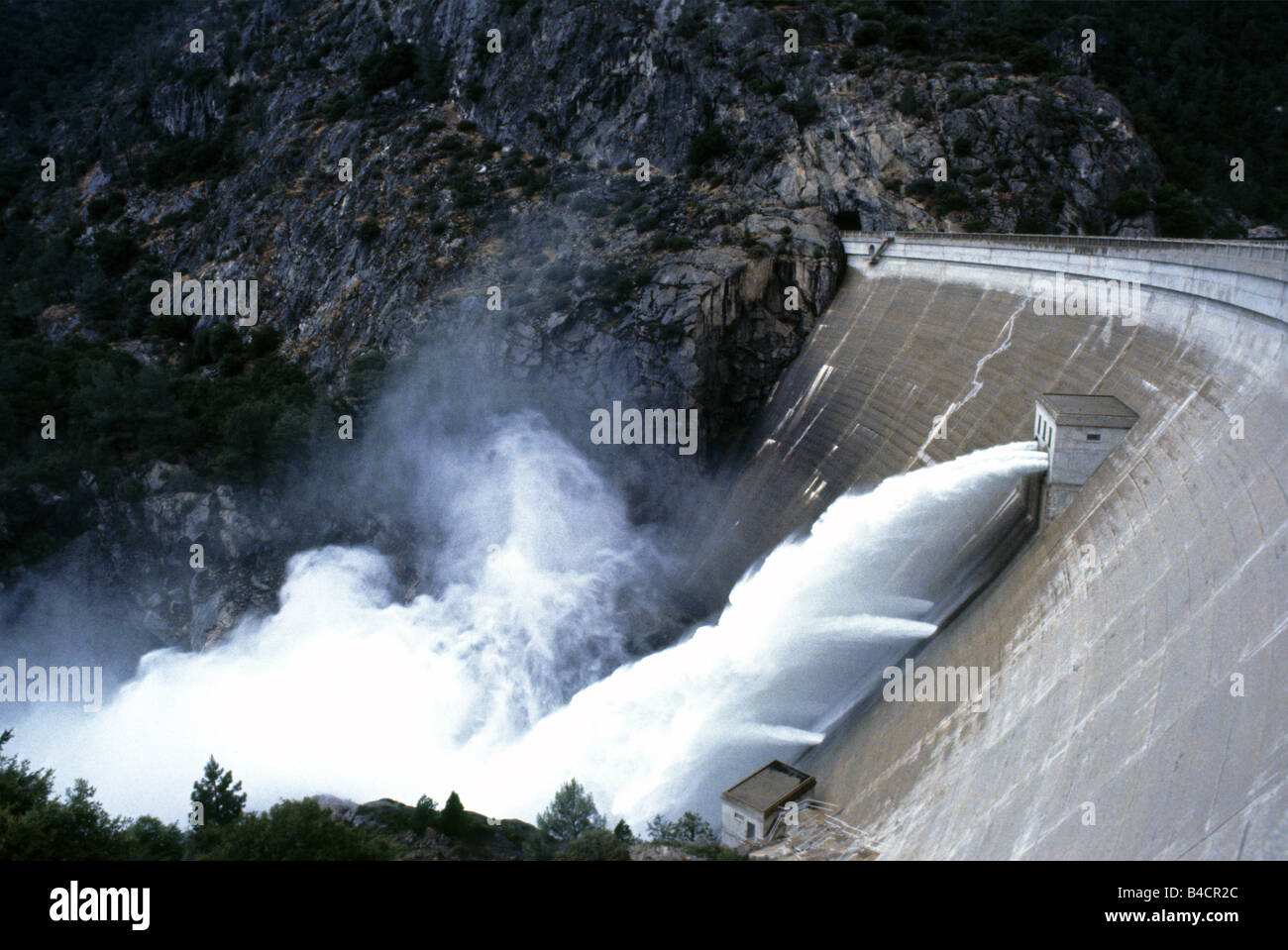 O Shaugnessy Damm hält Wasser-Versorgung für San Francisco und versorgt Stockfoto