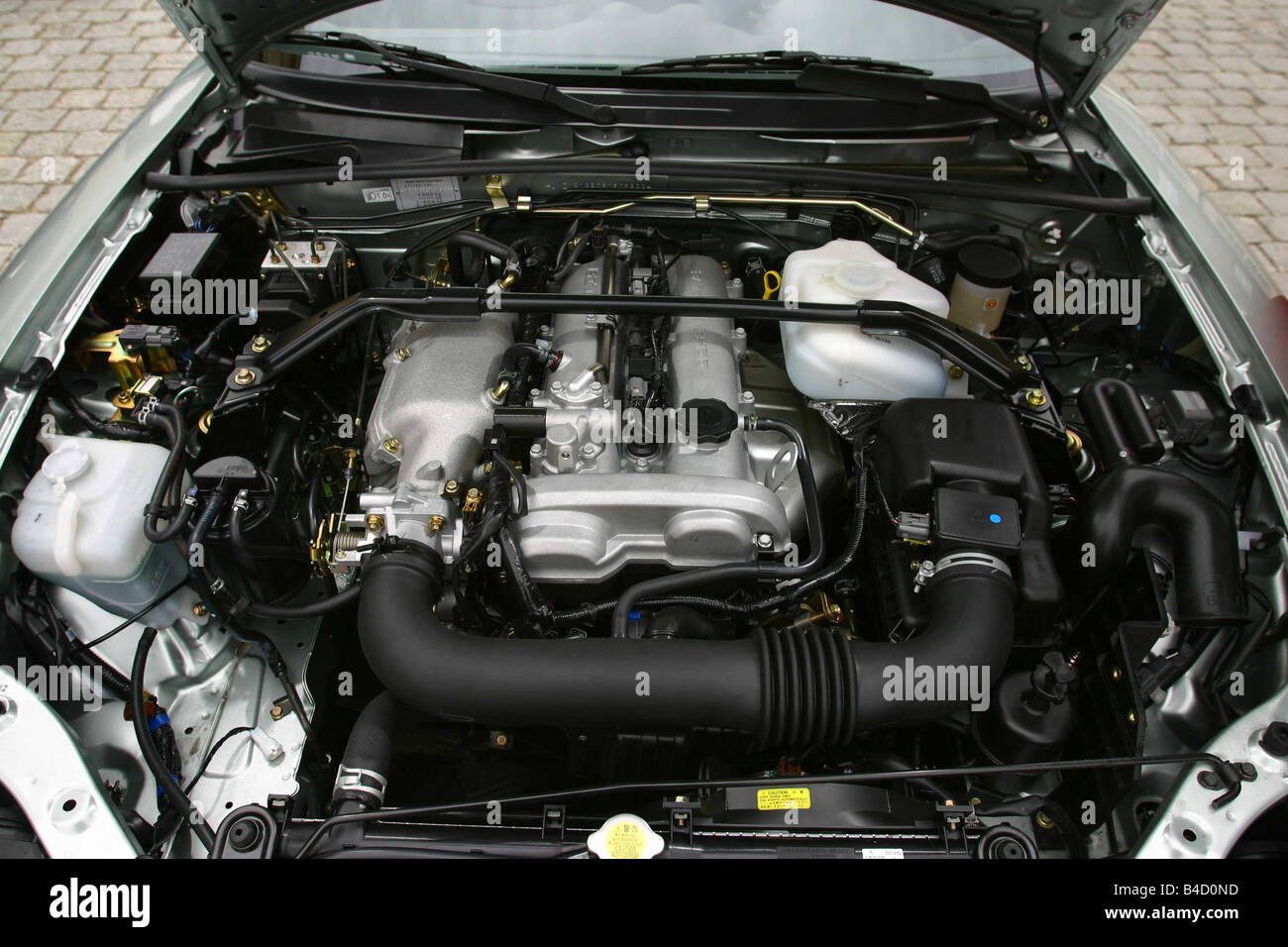 Mazda mx 5 engine -Fotos und -Bildmaterial in hoher Auflösung – Alamy