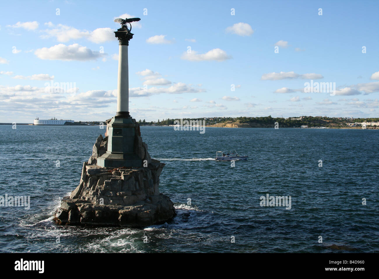 Denkmal für die versenkte Schiffe der russischen Schwarzmeerflotte (Sewastopol, Krim, Ukraine) Stockfoto