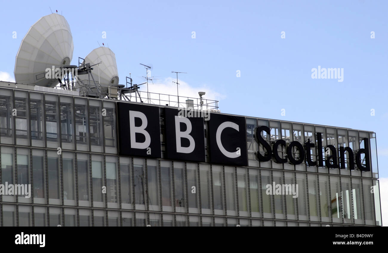 Logo auf der BBC-zentrale am Ufer des Flusses Clyde in Glasgow Schottland Stockfoto