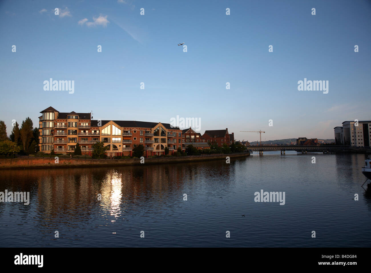 Greggs Kai Apartments am Wasser auf dem Fluss Lagan in Belfast City centre Nordirland Vereinigtes Königreich Stockfoto