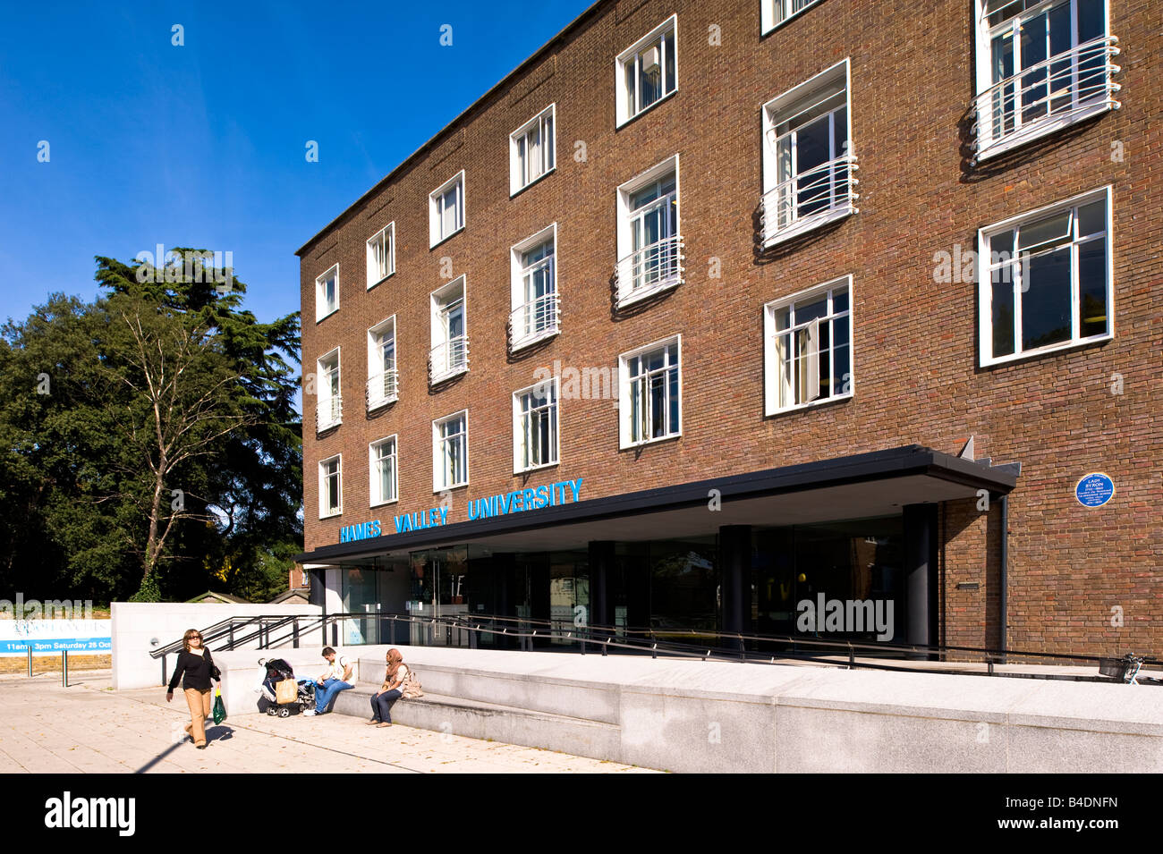 Thames Valley University St.-Marien-Straße W5 London Vereinigtes Königreich Stockfoto