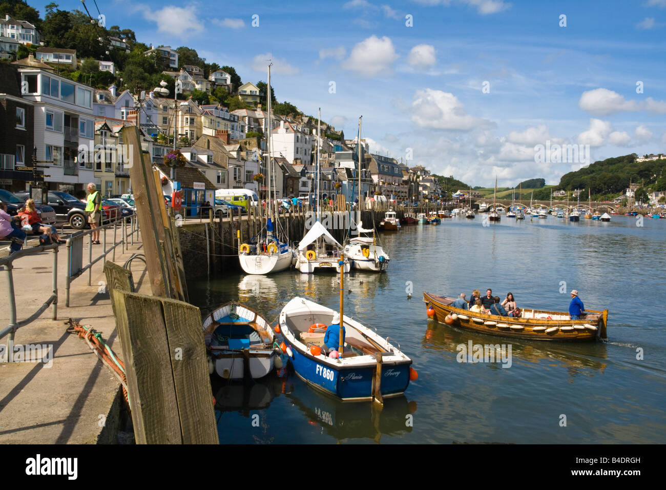 Looe Hafen aus Westen Looe Cornwall Stockfoto