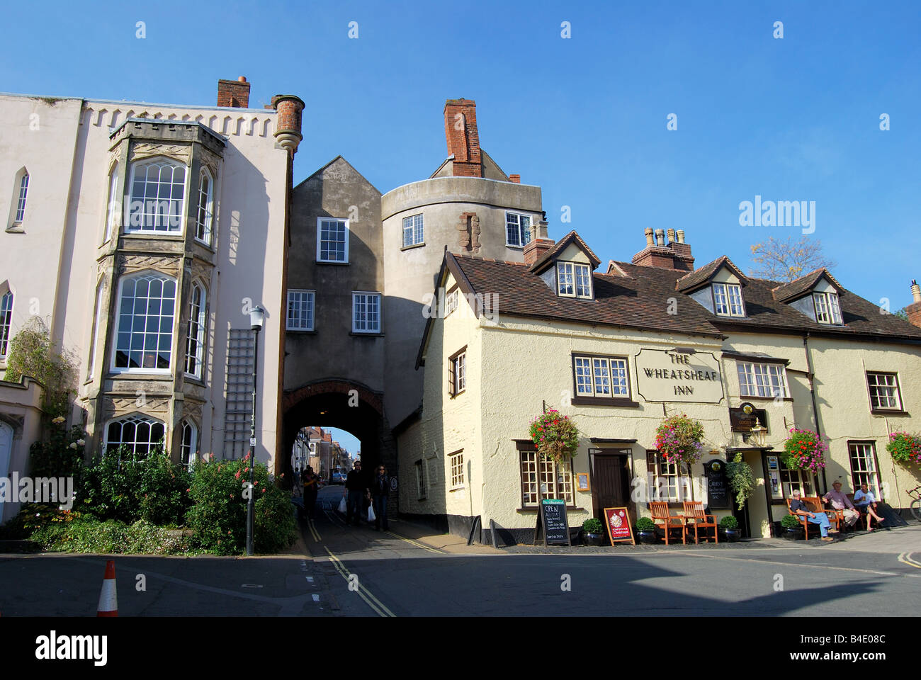 Altes Stadttor, untere Breite Straße, Ludlow, Shropshire, England, Vereinigtes Königreich Stockfoto