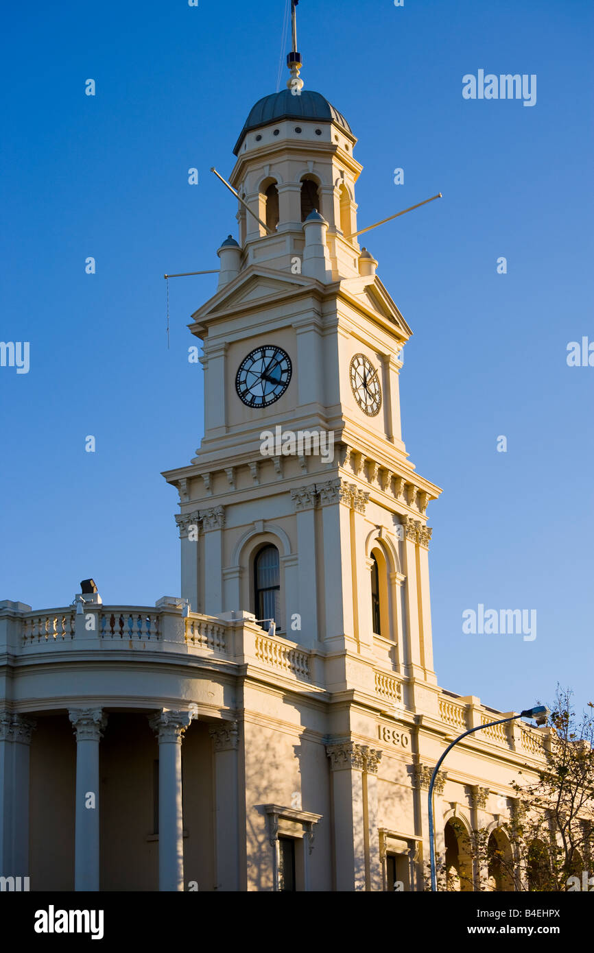 Sydney. Ehemals beherbergt Paddington Rathaus, nun in Büros umgewandelt auch ein Kino und eine Radiostation. Stockfoto