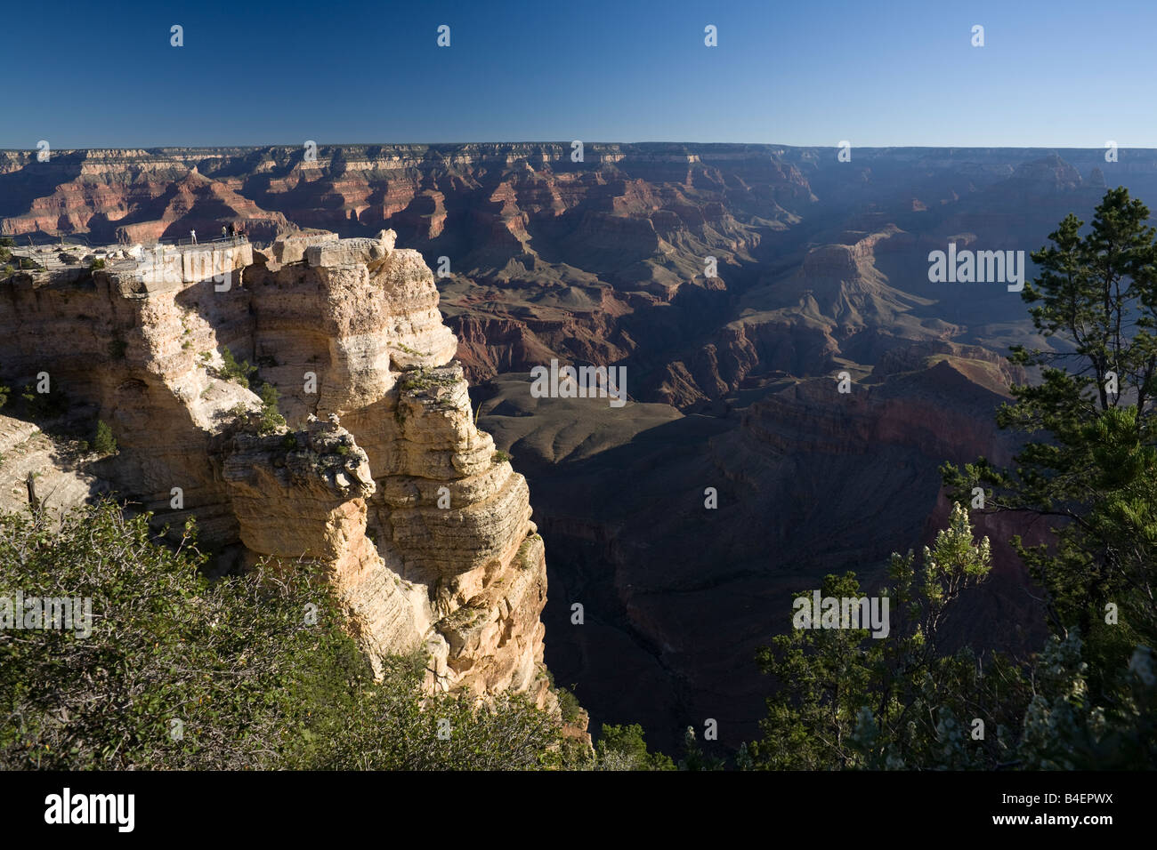 Grand Canyon Arizona USA heißen blauen Sommerhimmel Stockfoto