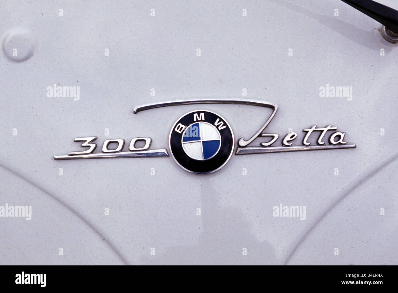 Auto, BMW Isetta, Oldtimer, unterhalb der 1950er Jahre, der fünfziger Jahre, Silber, Detail, Details, Logo, Technik, technische, technisch, Zubehör, Stockfoto