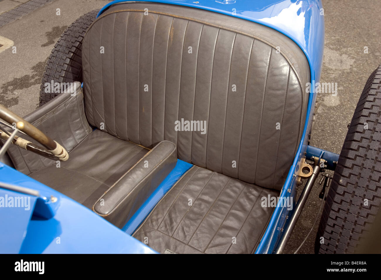 Bugatti 51 A, blau, Baujahr 1931-36, Oldtimer, 1930er Jahre, dreißiger Jahre, Innenraum, Sitze, Beifahrersitz, Fahrersitz, Technik, Techni Stockfoto