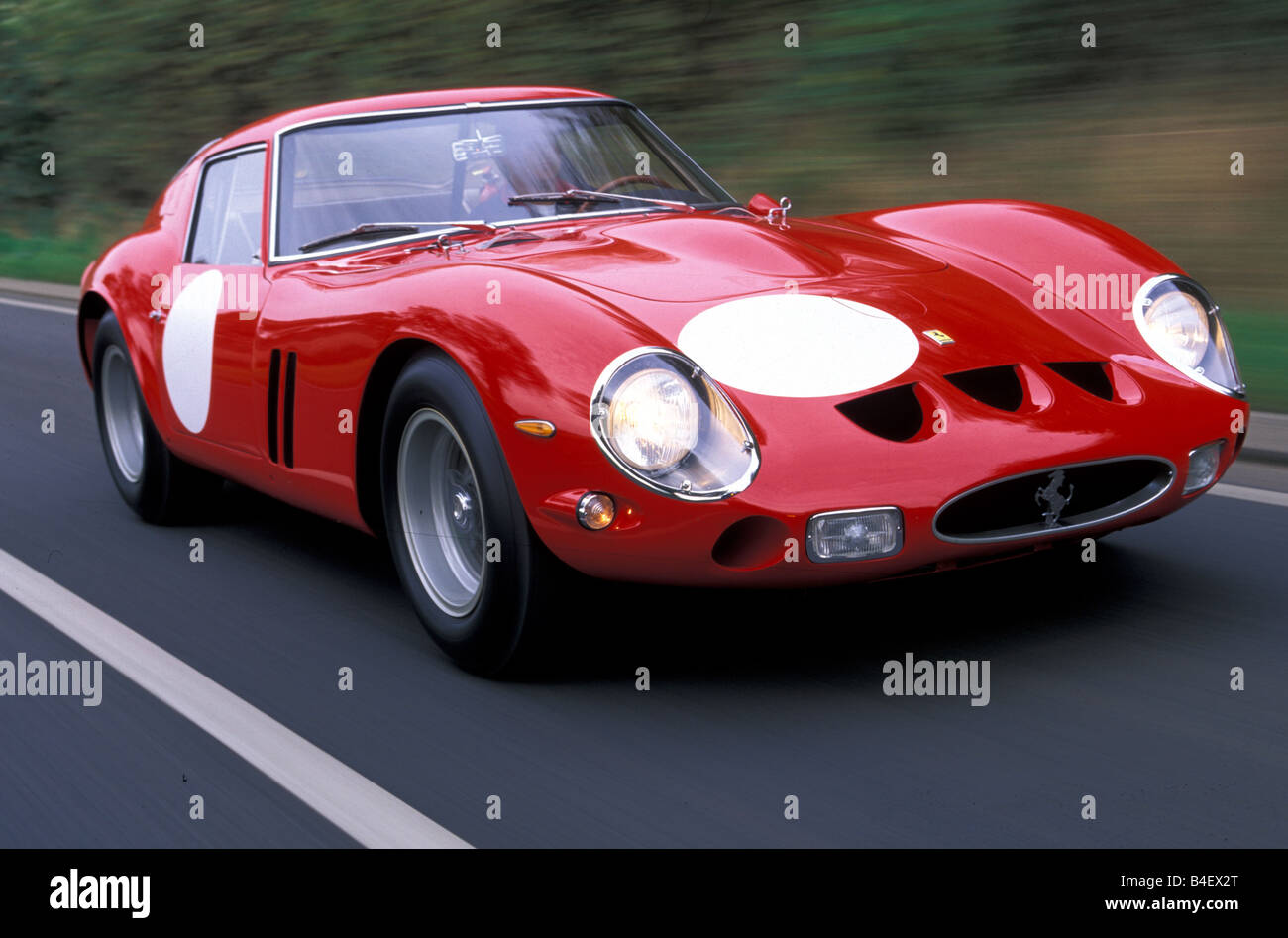 Auto, Ferrari 250 GTO, Modelljahr 1962-1964, 1960er Jahre, sechziger Jahre, Oldtimer, Sport Auto, Coupé, Coupe, rot, fahren, stehend, Diago Stockfoto