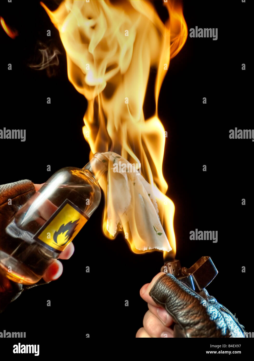 Molotov Cocktail voller Tatendrang Stockfoto