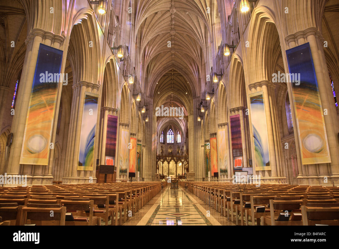 Schöne architektonische Interieur des bischöflichen Washington National