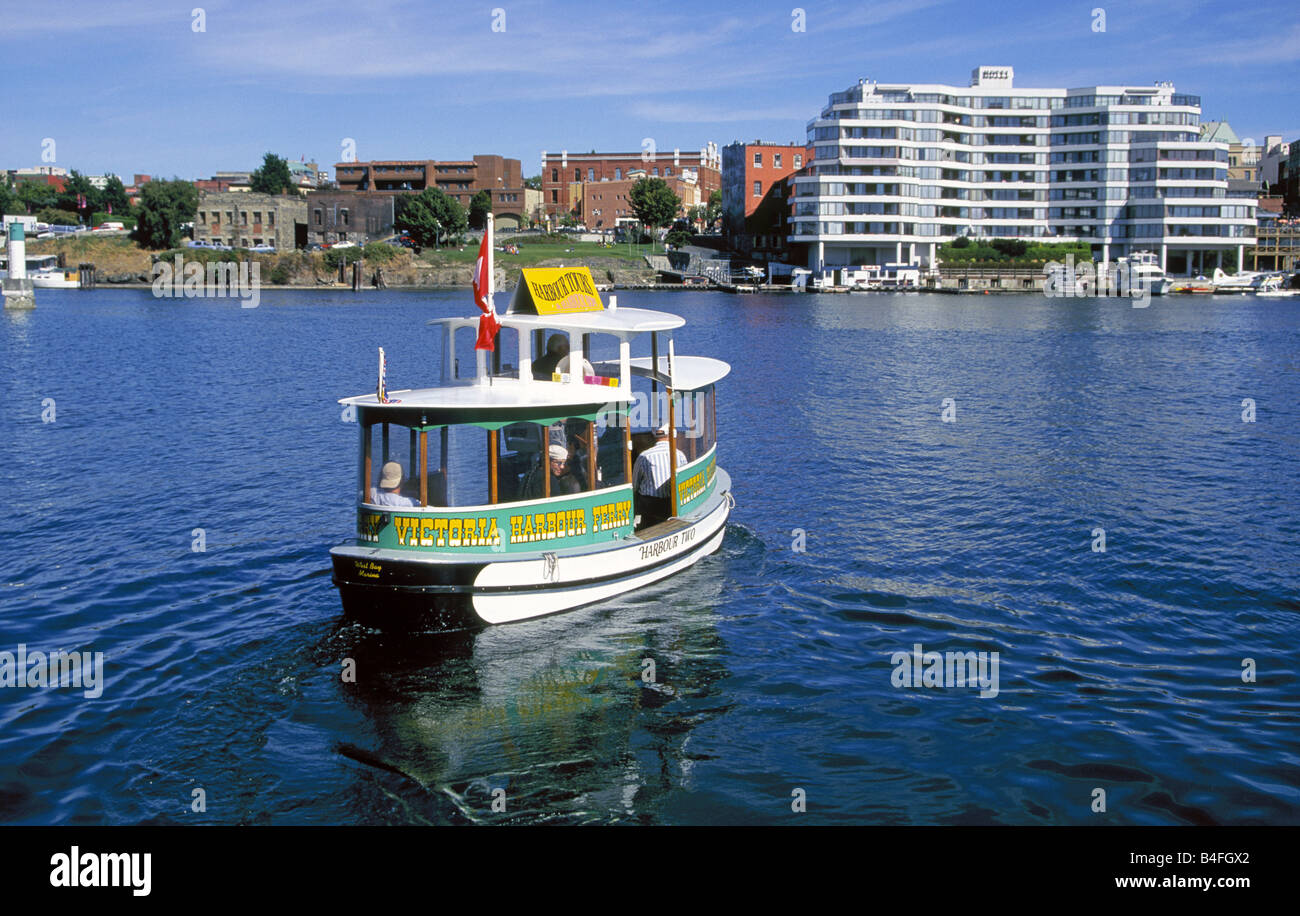 Ein Blick auf ein Wasser-Taxi auf den Victoria Harbour Stockfoto