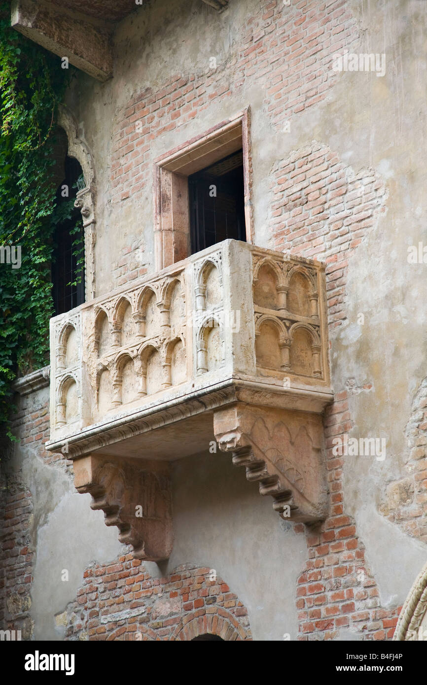Juliets Haus und sagenumwobene Balkon Casa di Giulietta Verona Stockfoto