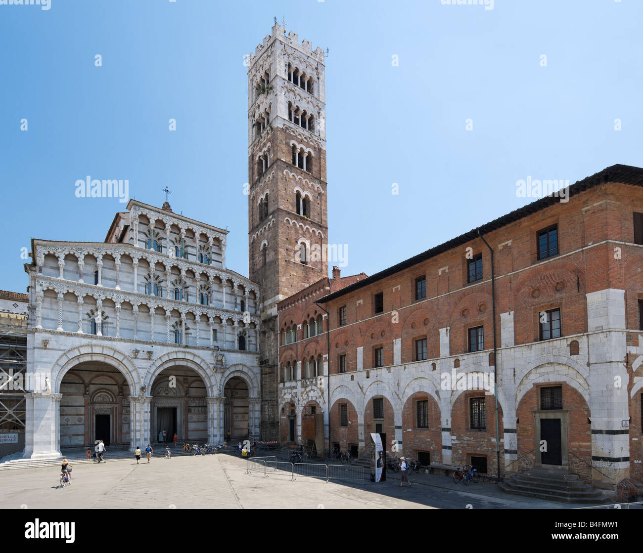 Der Duomo, Piazza San Martino, Lucca, Toskana, Italien Stockfoto