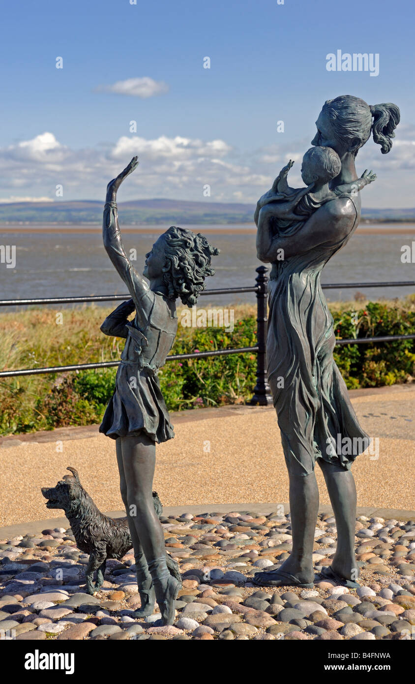 "Willkommen zu Hause", Skulptur von Anita Lafford. Fleetwood, Lancashire, England, Vereinigtes Königreich, Europa. Stockfoto