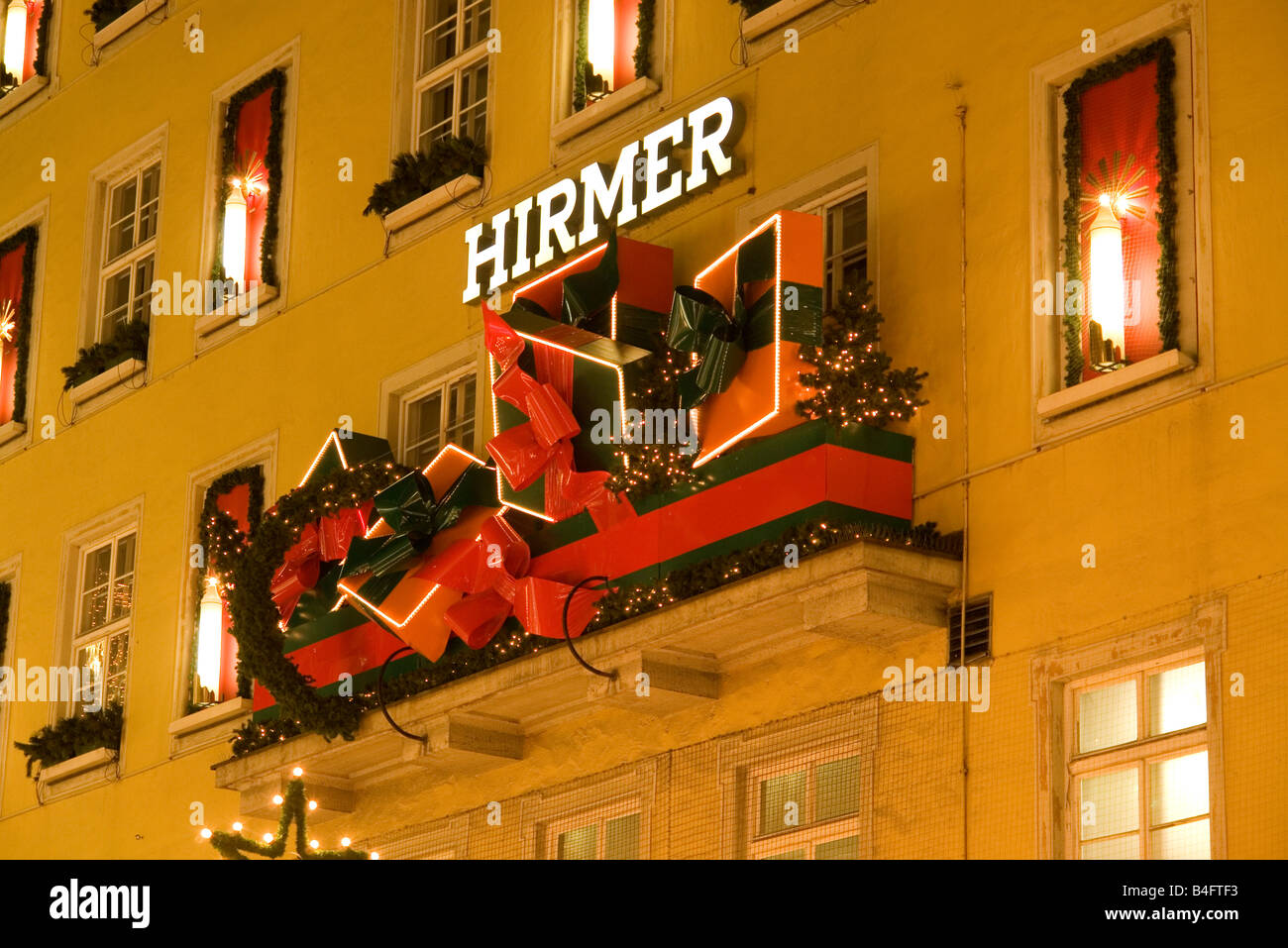 EU-DE-Deutschland-Bayern-München-Hirmer große groß Mode für große Größen Männer Kaufinger Strasse 28, 80331 München Stockfoto