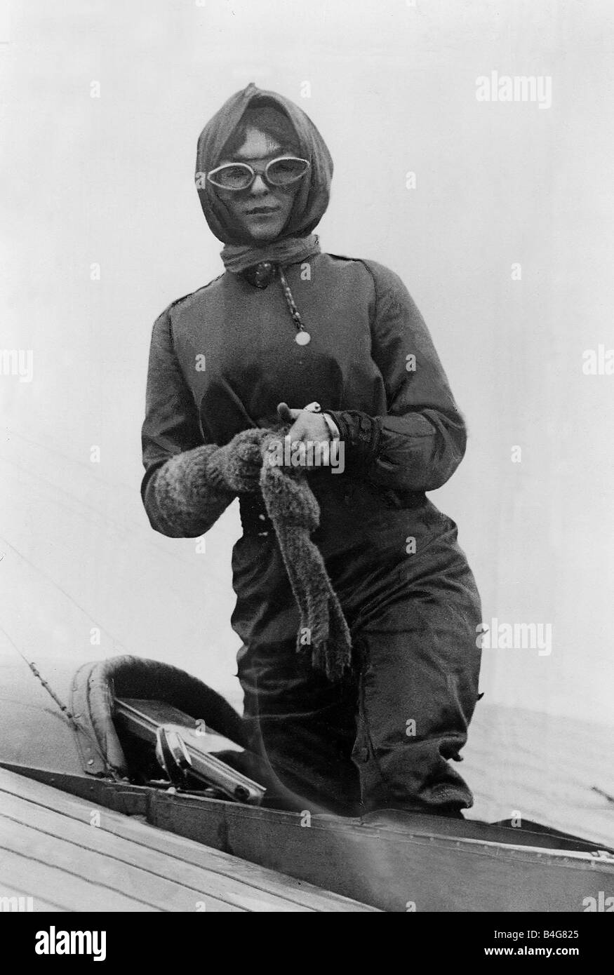 Miss Hariet Quimbey war die erste Frau im Vereinigten Königreich, eine Piloten-Lizenz erhalten und die erste Frau das Ärmelkanal Solo sehen Sie hier nach der Überquerung des Kanals im April 1912 fliegen Stockfoto
