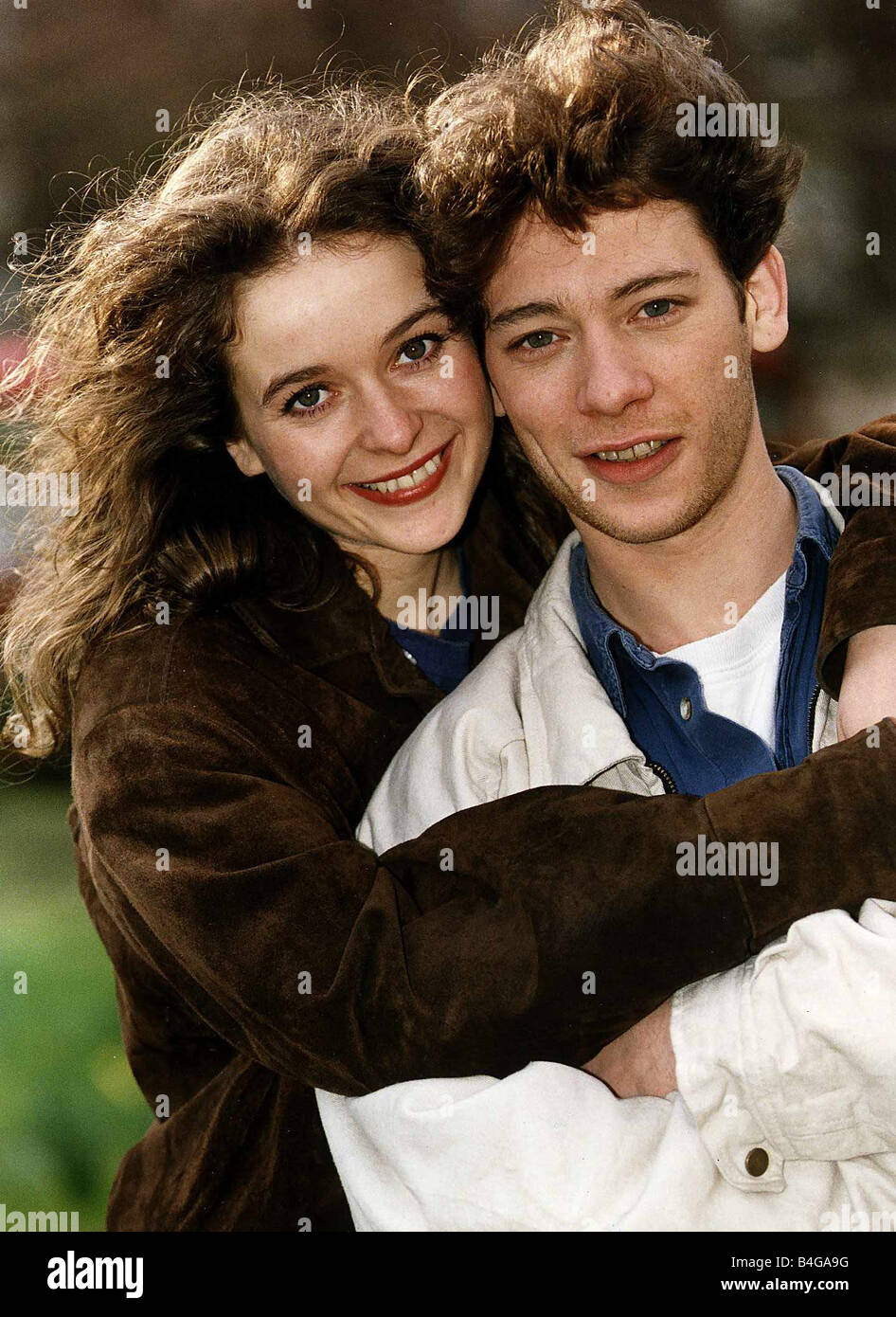 Julia Sawalha Actress erscheint im Kanal vier Serien Press Gang mit Schauspielkollegen Dexter Fletcher Stockfoto Julia Sawalha Actress erscheint im Kanal vier Serien Press Gang mit Schauspielkollegen Dexter Fletcher Stockfoto
