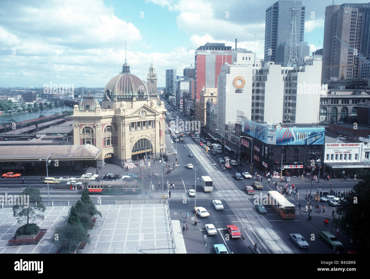 Ansicht der Bahnhof Flinders Street im Zentrum von Melbourne Australien Stockfoto