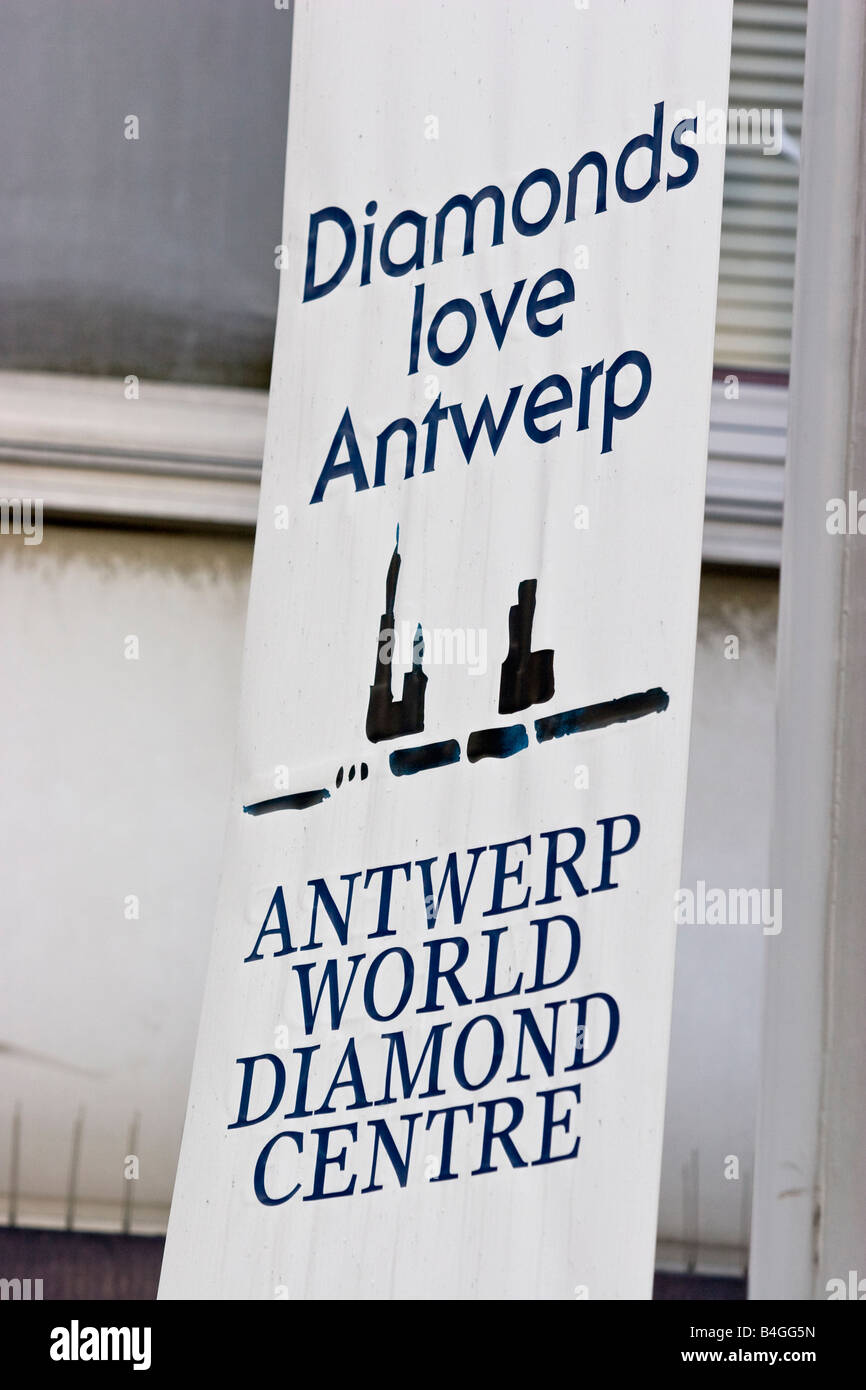 Ein Banner auf Hoveniersstraat Diamantenviertel in Antwerpen, Belgien. Stockfoto