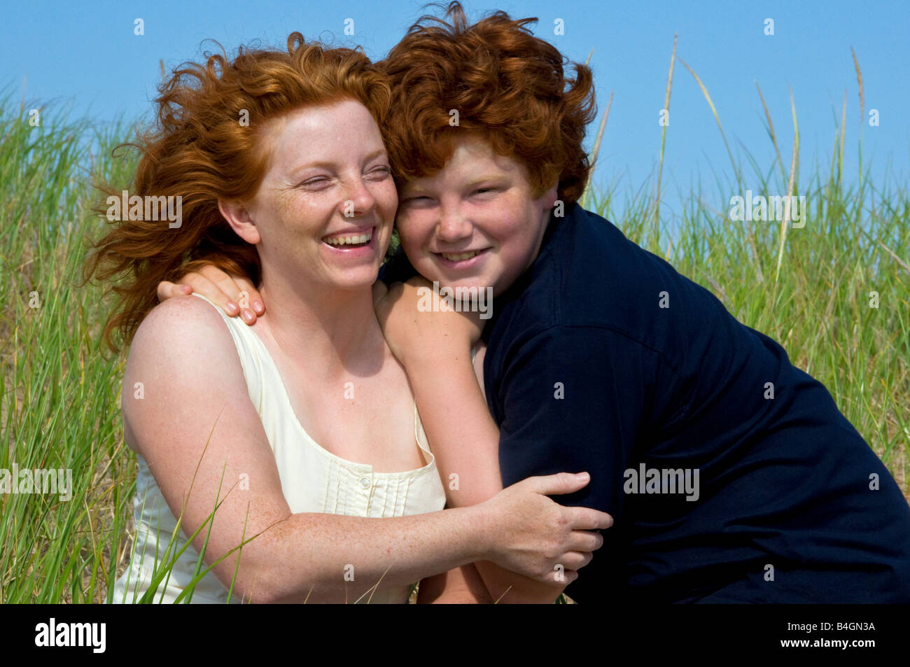 Mutter und Sohn-Porträt-Sommer Stockfoto
