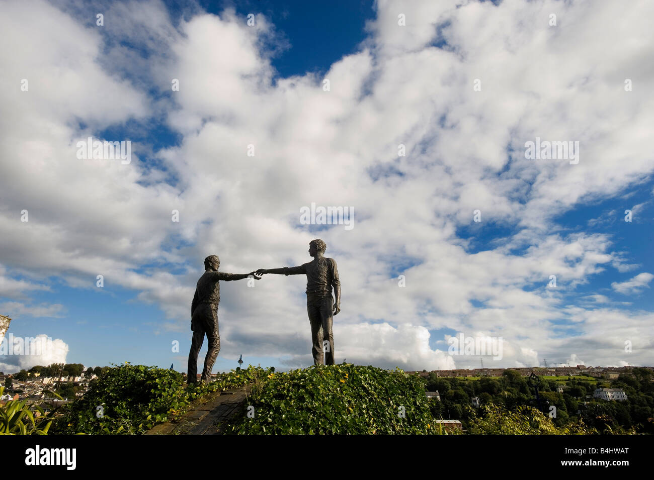 Hände über die Kluft-Derry-Nordirland Stockfoto