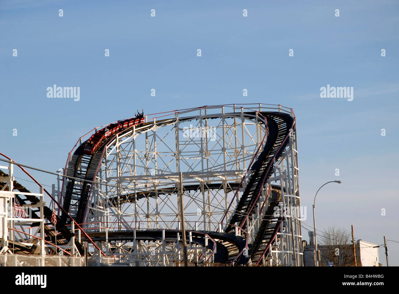 Zyklon Ride Amusement ride cyclone amusement park ride coney island -Fotos und ...