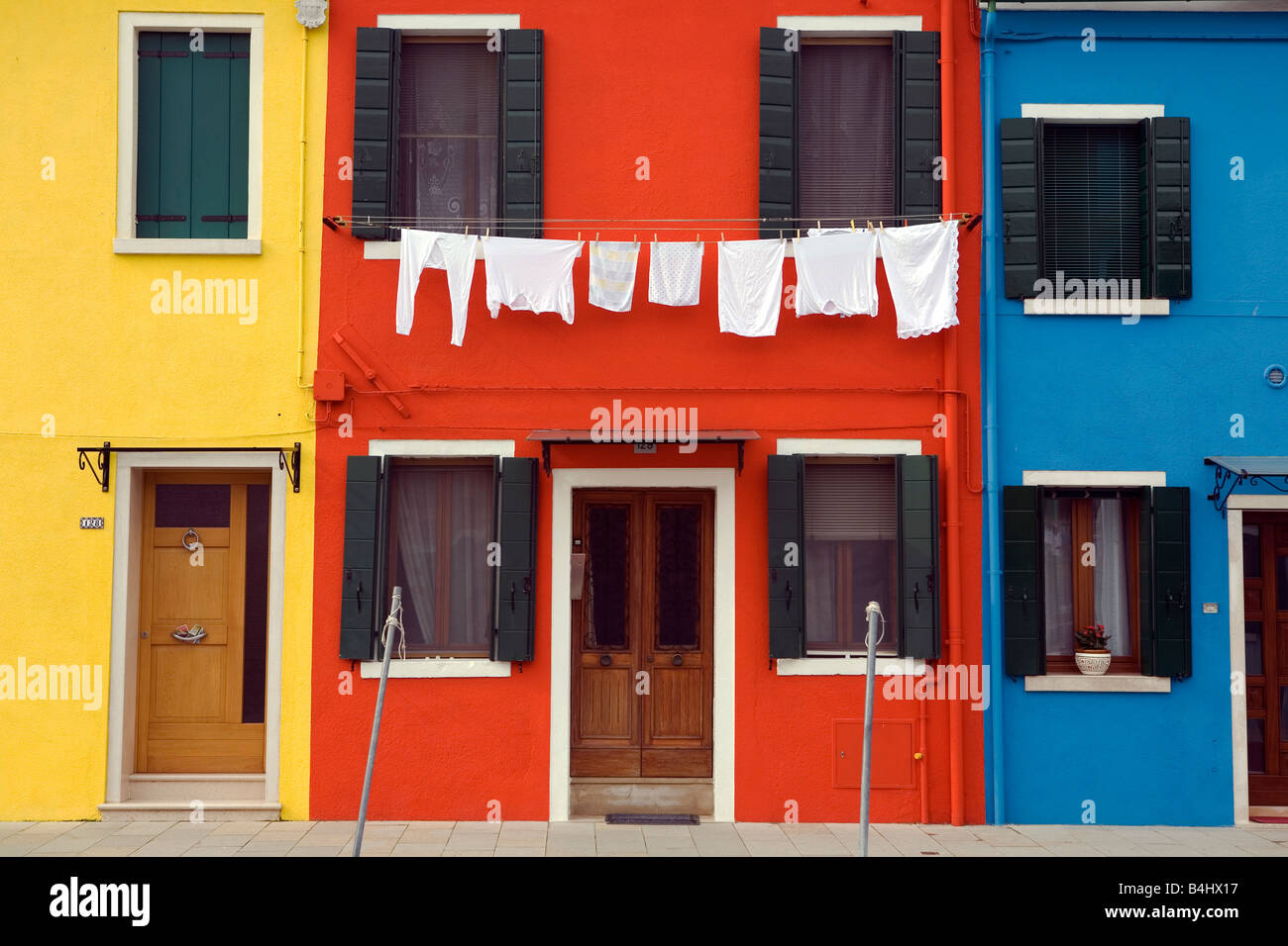 Bunte Straße auf Burano Insel Venedig Italien Stockfoto