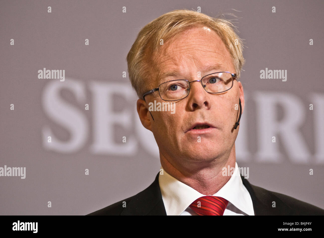 Alf Göransson CEO von Securitas die Sicherheitsfirma bei Pressekonferenz geben Kommentare über den Jahresbericht für das Jahr 2007 Stockfoto