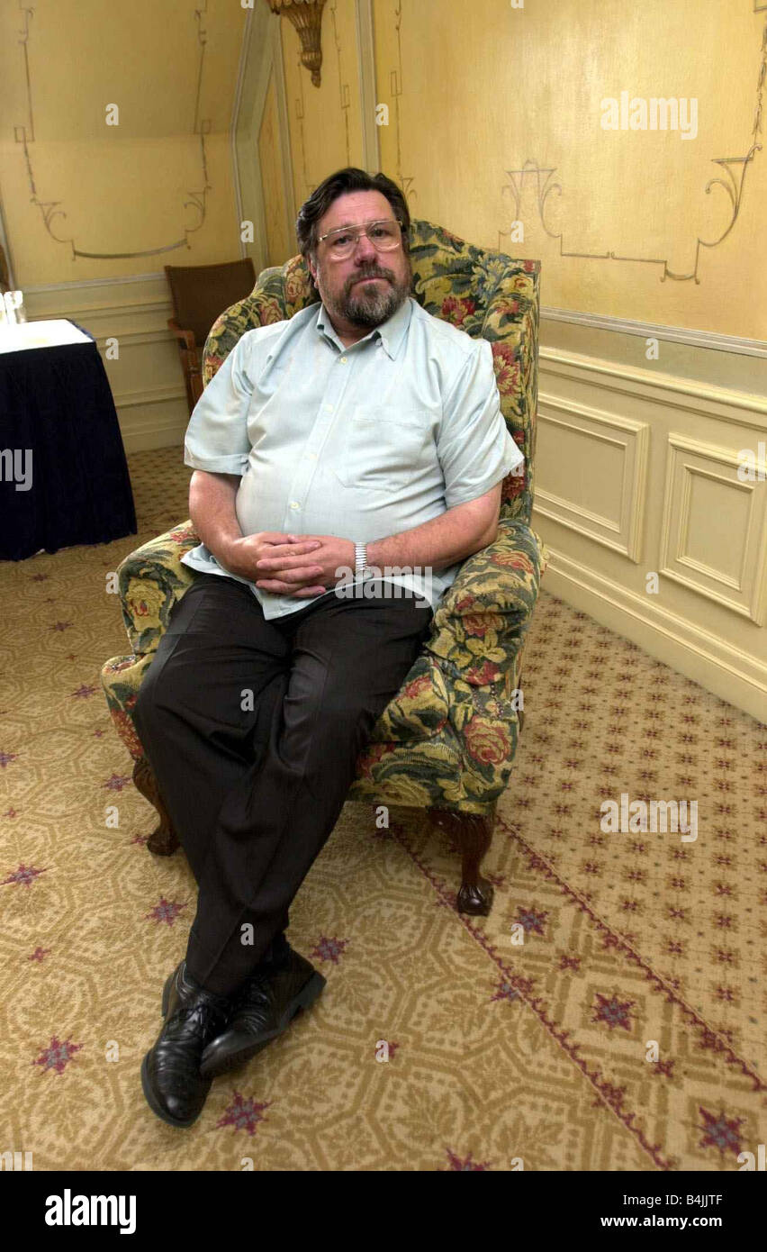 Ricky Tomlinson August 2001 Schauspieler abgebildet im Claridges Hotel in London Mirrorpix Stockfoto