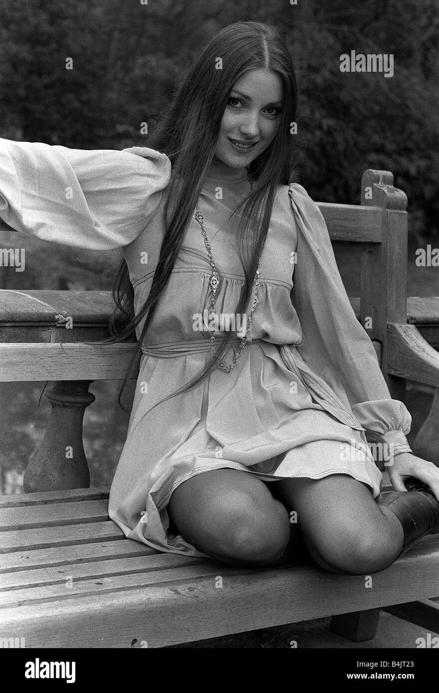 Jane Seymour April 1973 Schauspielerin abgebildet in den Pinewood Studios Stockfoto