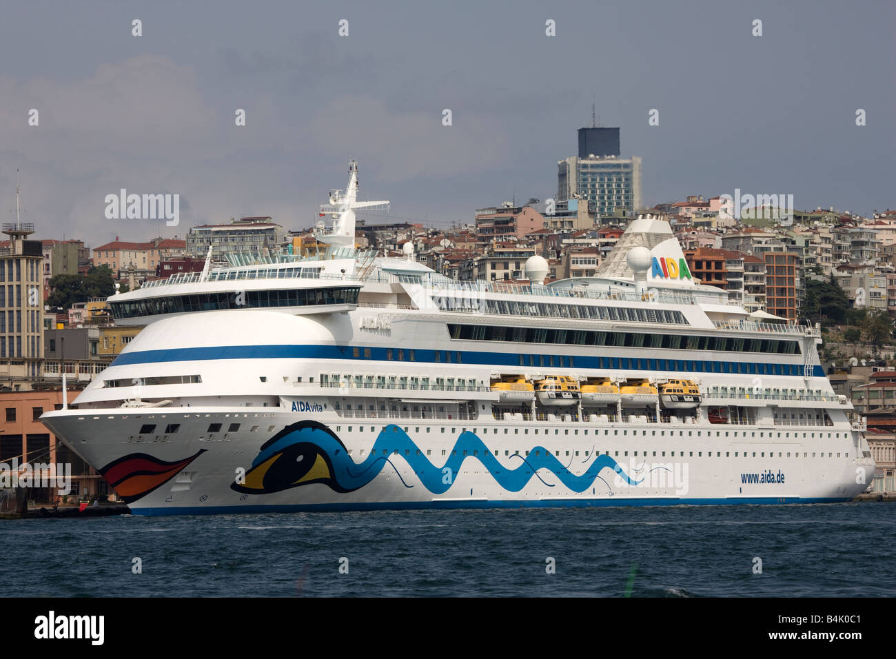 Cruise Liner-Istanbul-Türkei Stockfoto