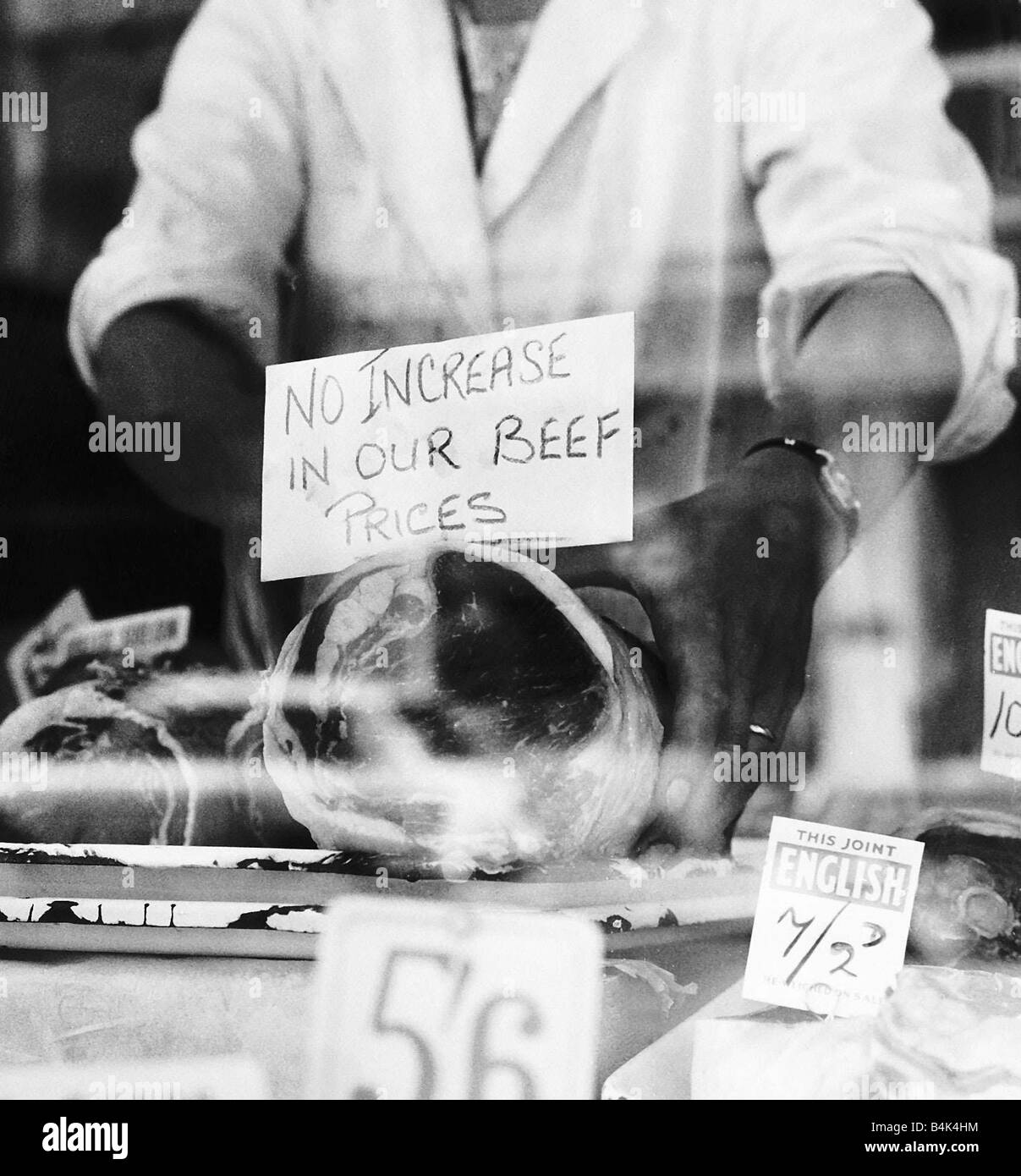 Keine Preiserhöhungen unserer Rindfleisch um 1950 Stockfoto