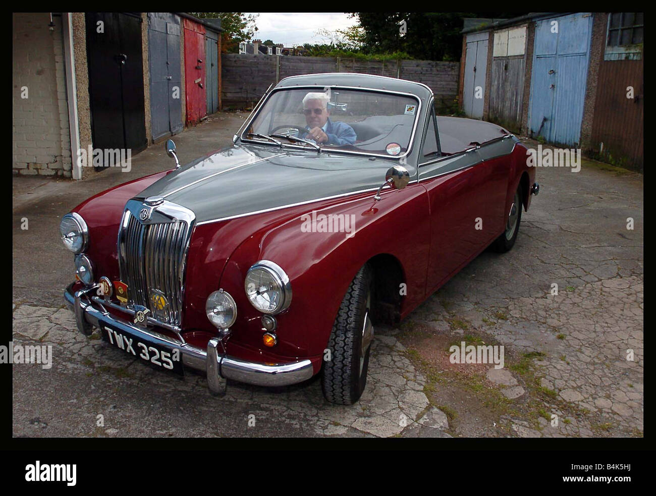 1957 mg ZB Auto September 2004 John Thompson von 16 Northfield Avenue Portobello stolzer Besitzer das einzige Fahrzeug seiner Art ein 1957 mg z3 die Schmerzen stakingly wurde über seine vergangene Herrlichkeit gestellt Stockfoto