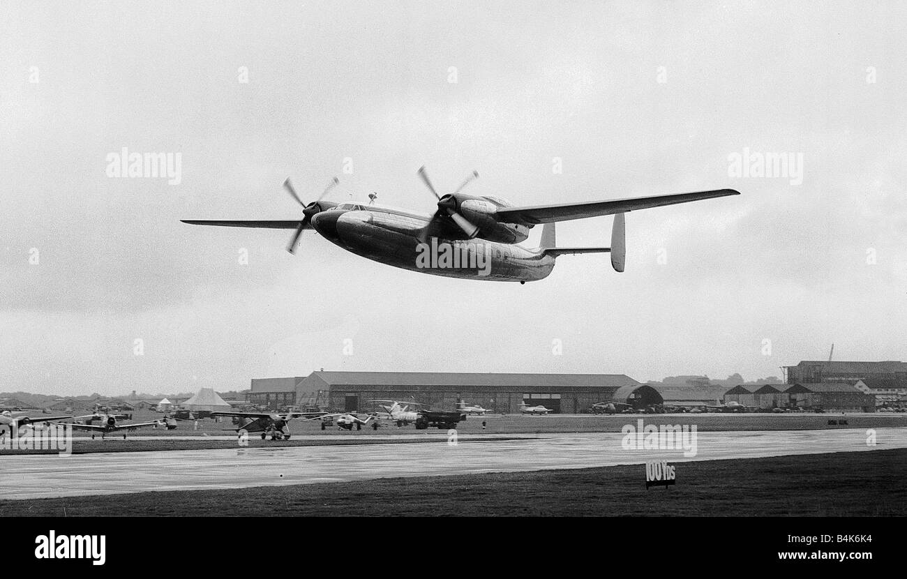 Flugzeug Airspeed Ambassador angetrieben durch zwei Bristol Proteus Luftschraube Turbinen auf der Farnborough Air Show SBAC ausziehen Stockfoto