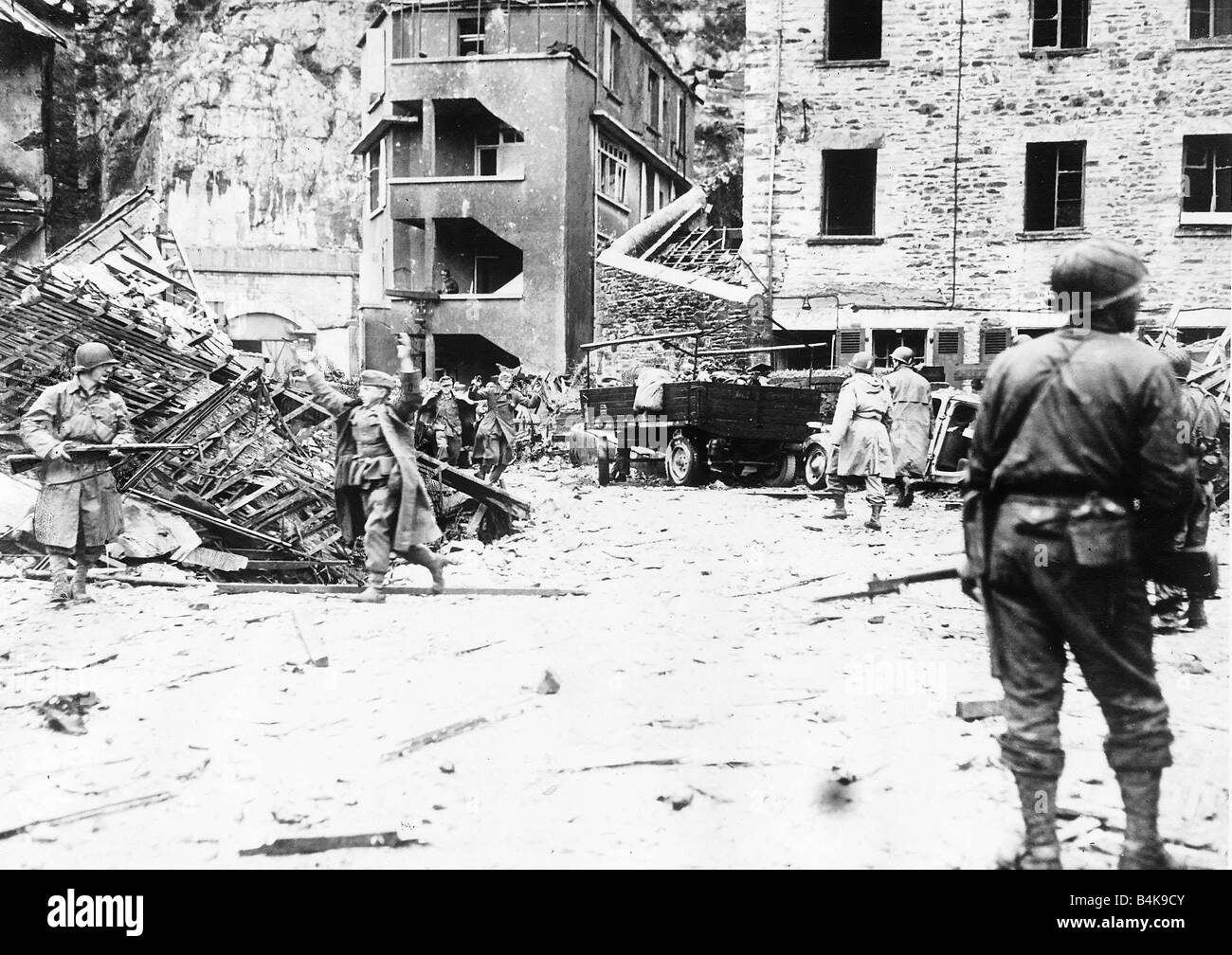 WW2 deutsche Gefangene in Cherbourg 1944 Stockfoto