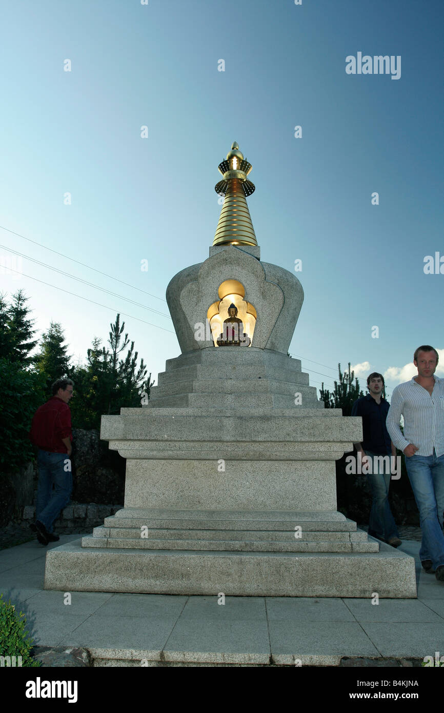 Buddhistischer Stupa in Schwarcenberg, Deutschland. Stockfoto