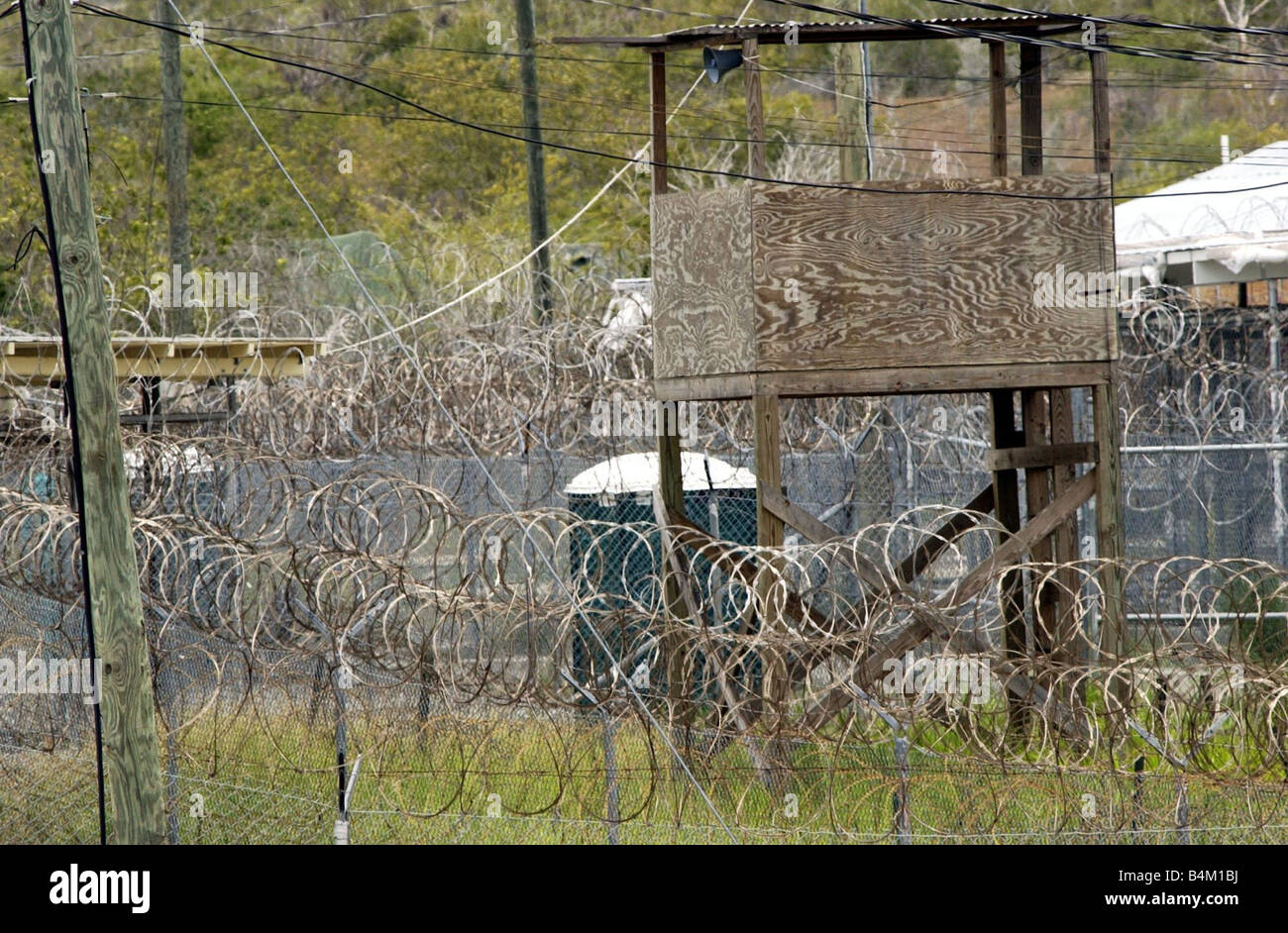 US Naval base Guantánamo Bay Kuba Camp X-Ray unser Bild zeigt die Wachtürme des Camp X-Ray jetzt bei der US Marine in Guantanamo Bay Kuba das durch in Camp Delta ersetzt wurde verlassen Stockfoto